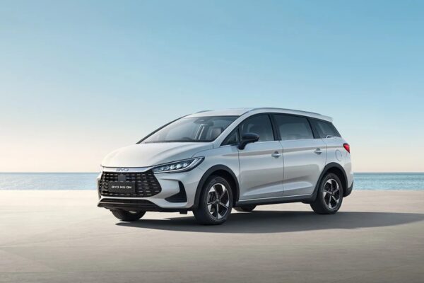 BYD M6 DM